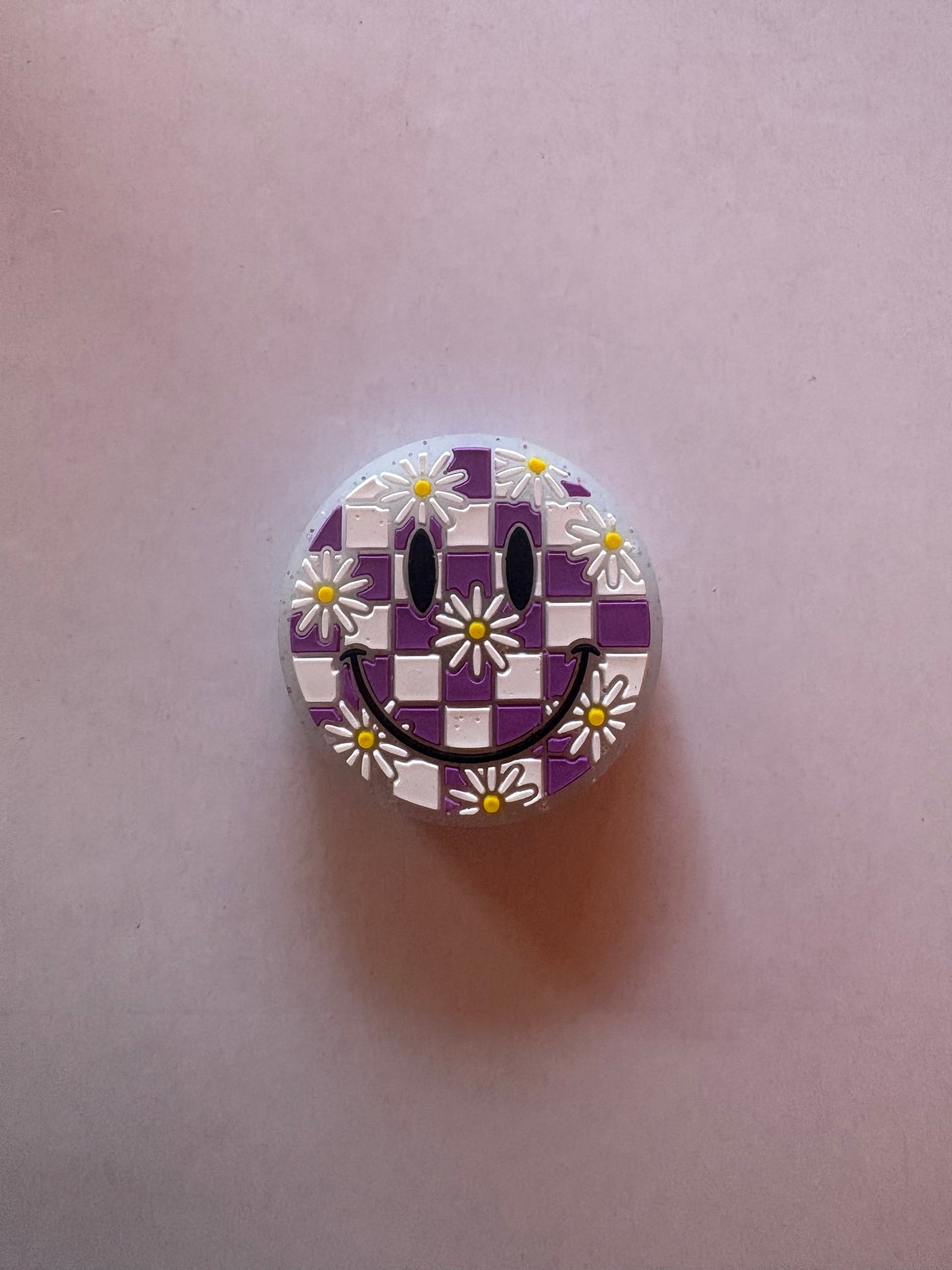 Checkered Daisy Smile