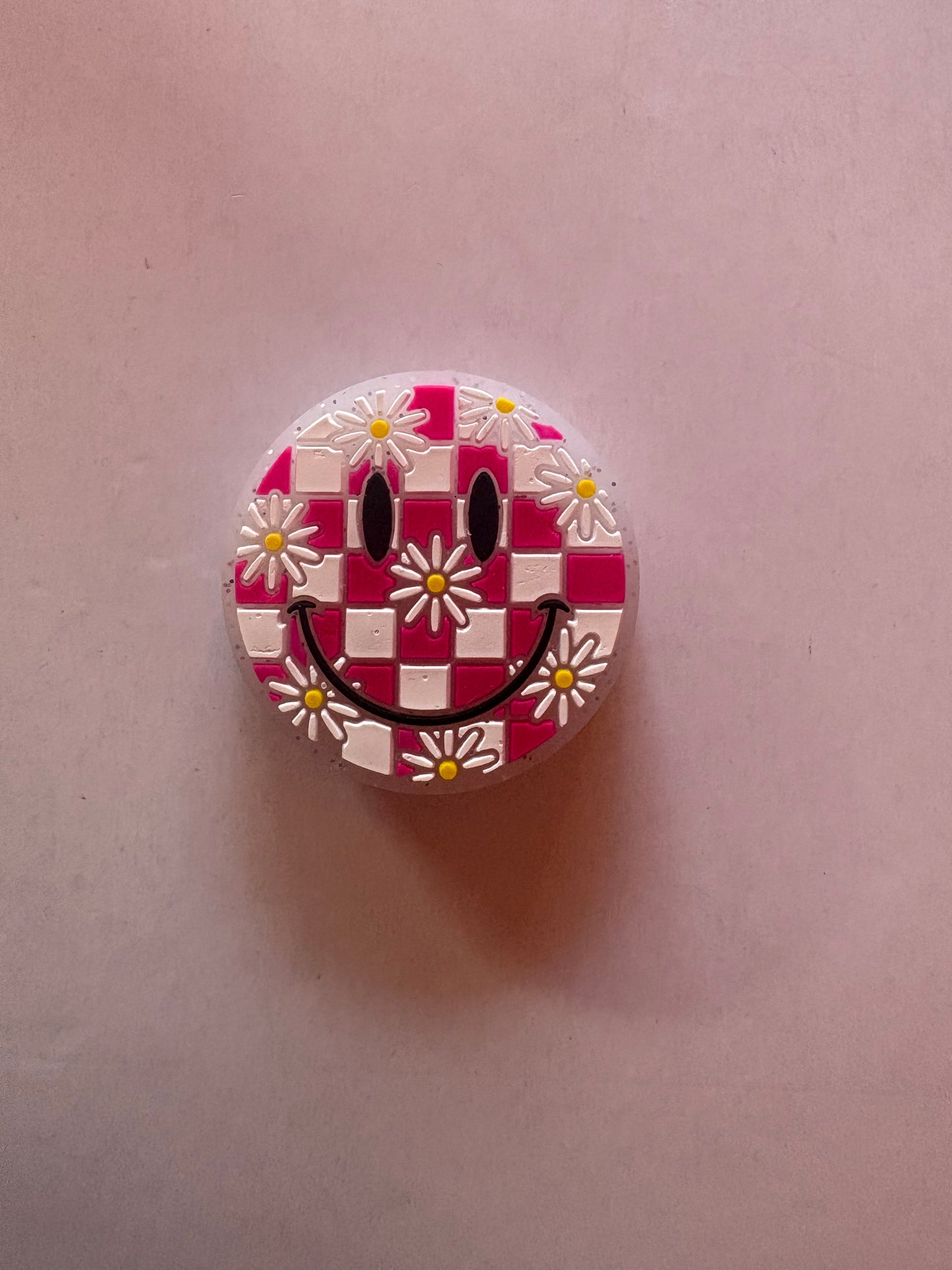 Checkered Daisy Smile